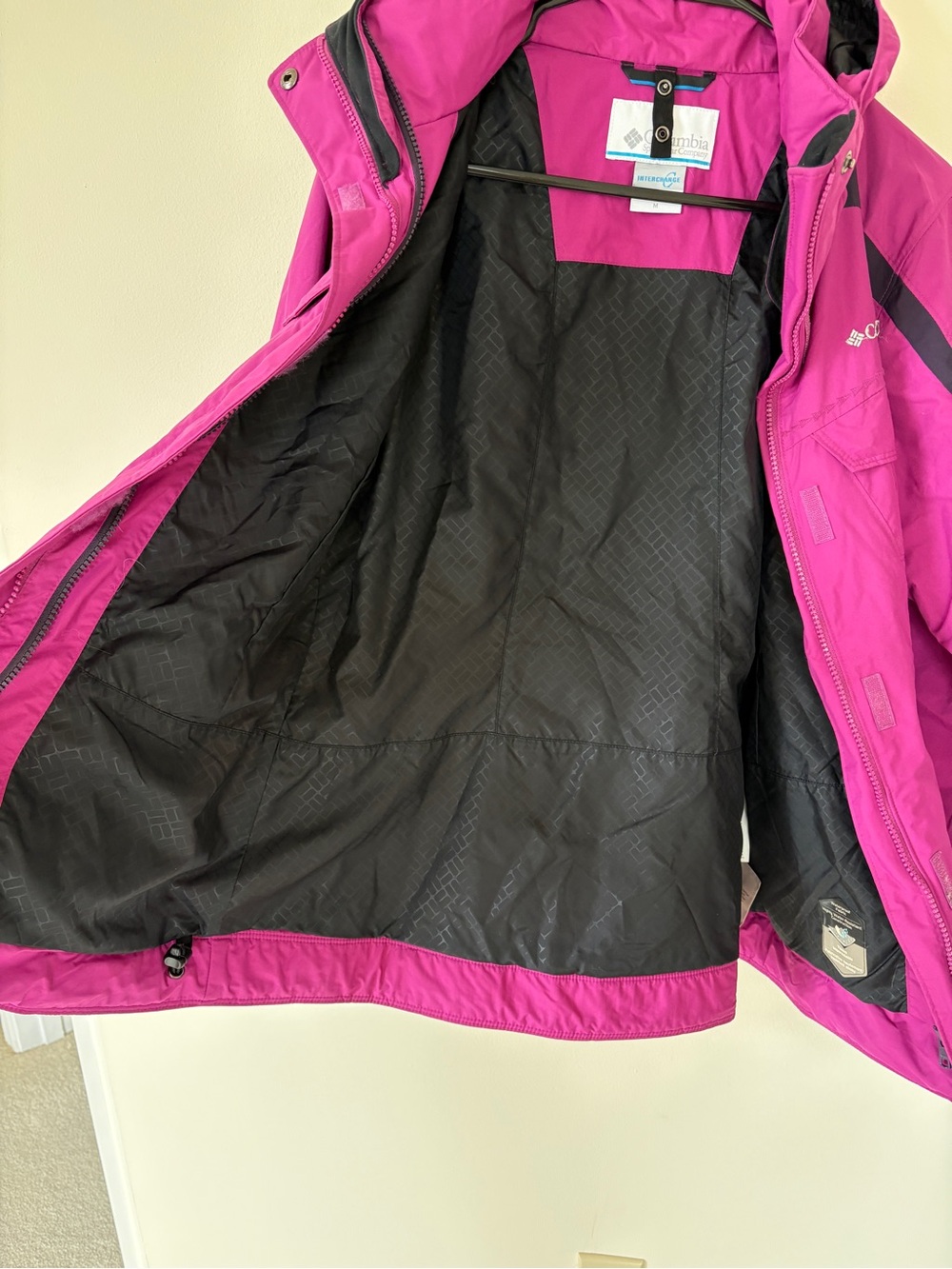 Columbia Women's Raspberry Hooded Waterproof Jacket with Black Trim - Picture 5 of 6